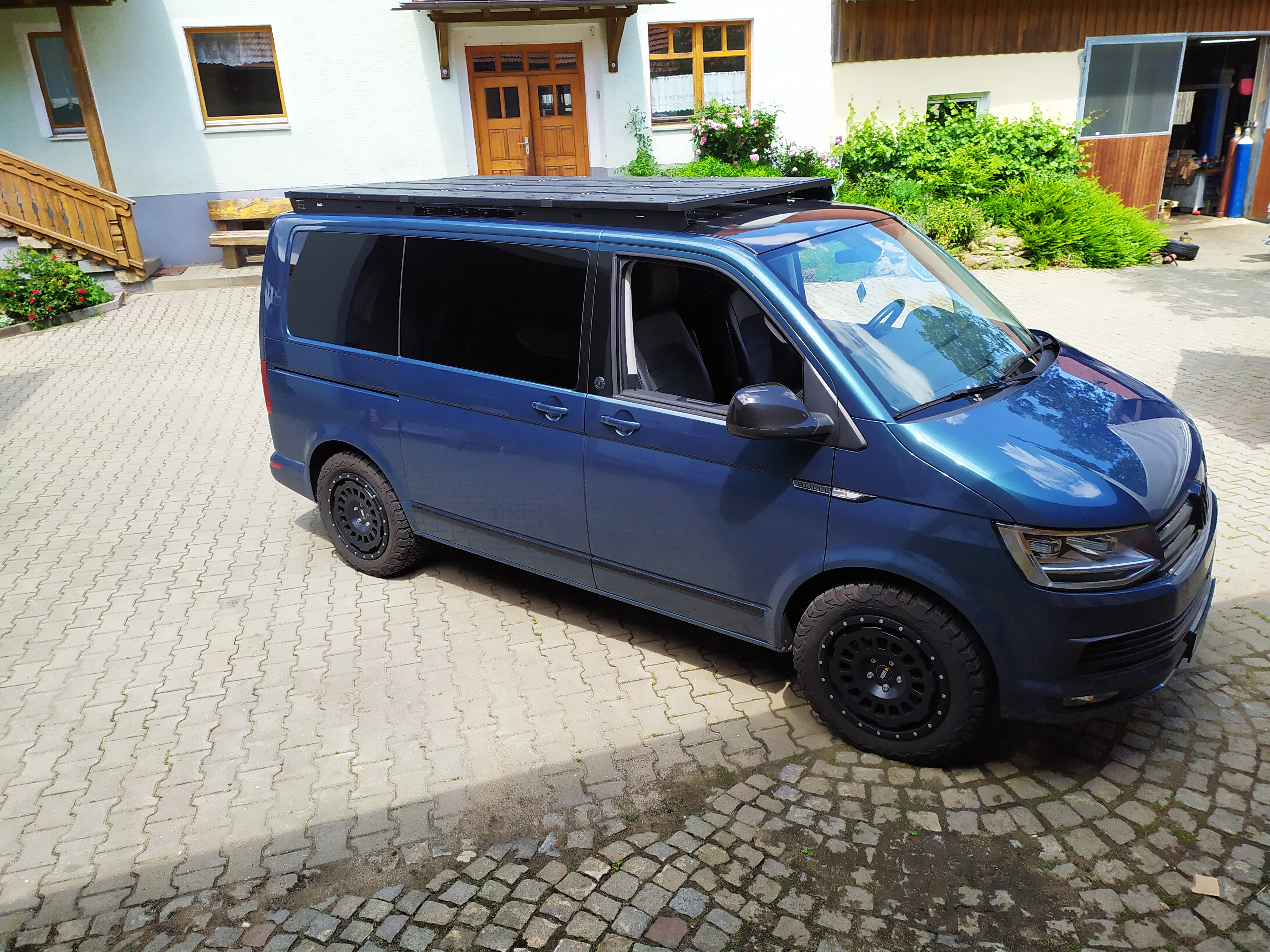 Dachträgersystem VW T5 T6 | SpaceRack - kurz - Fixpunkte - Standard - Vollträger Dachträgersystem VW T5 T6 | SpaceRack - kurz - Fixpunkte - Standard - Vollträger
